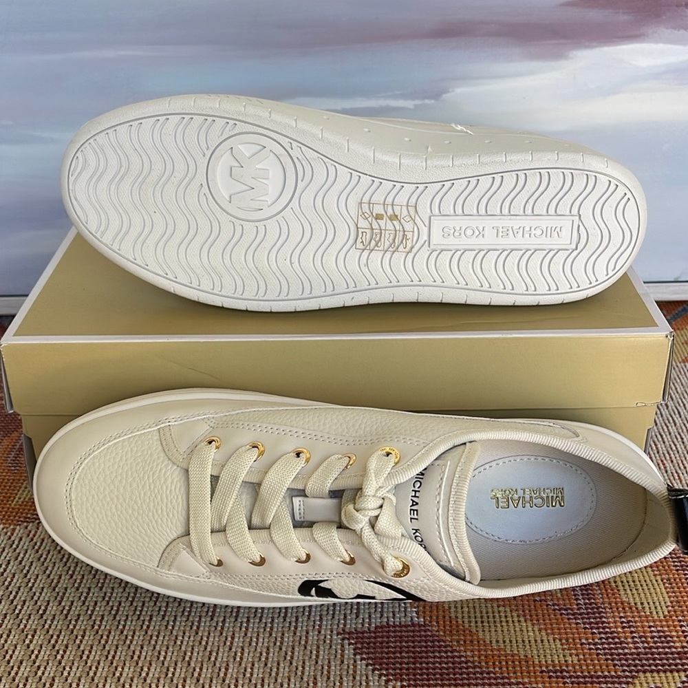 MICHAEL KORS SHEA LACE UP
FAUX LEATHER
49R4SHFS1L
Fashion Sneakers - Picture 3 of 16
